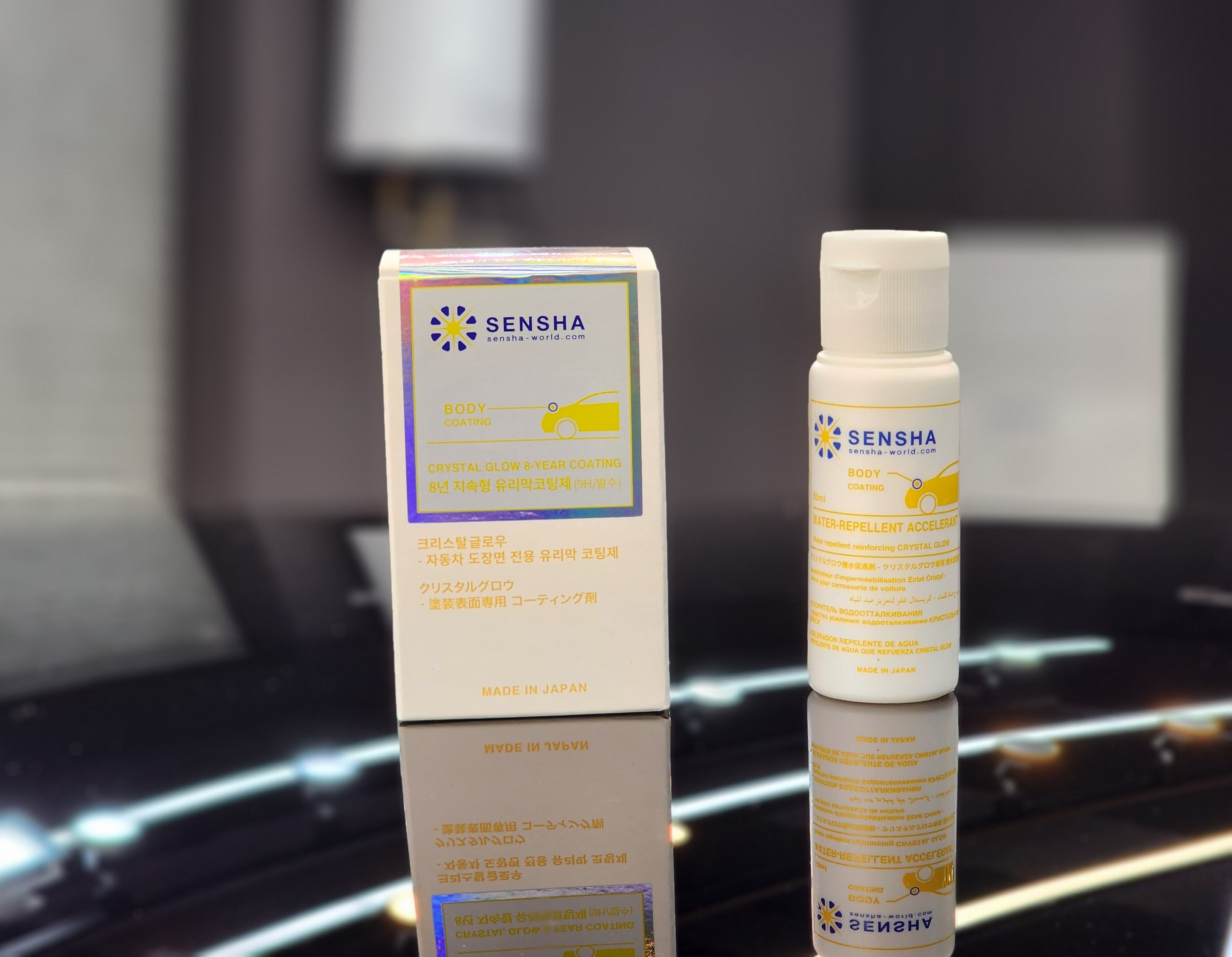 온카케어 외장관리에서 SENSHA Crystal Glow 유리막코팅을 시공하는 모습